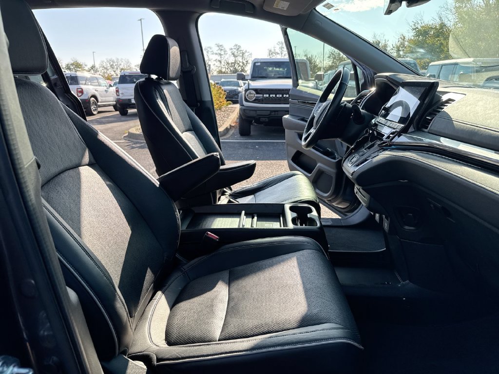 Used 2023 Honda Odyssey Elite image 23