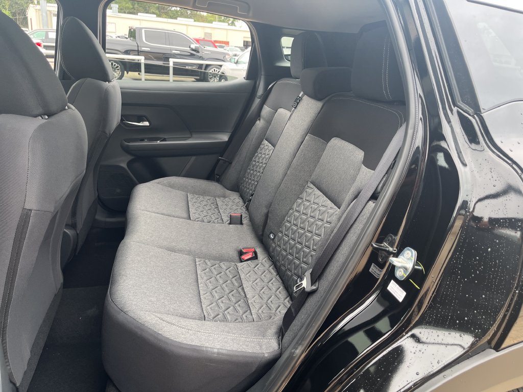 New 2027 Nissan Kicks SV AWD/4WD image 23
