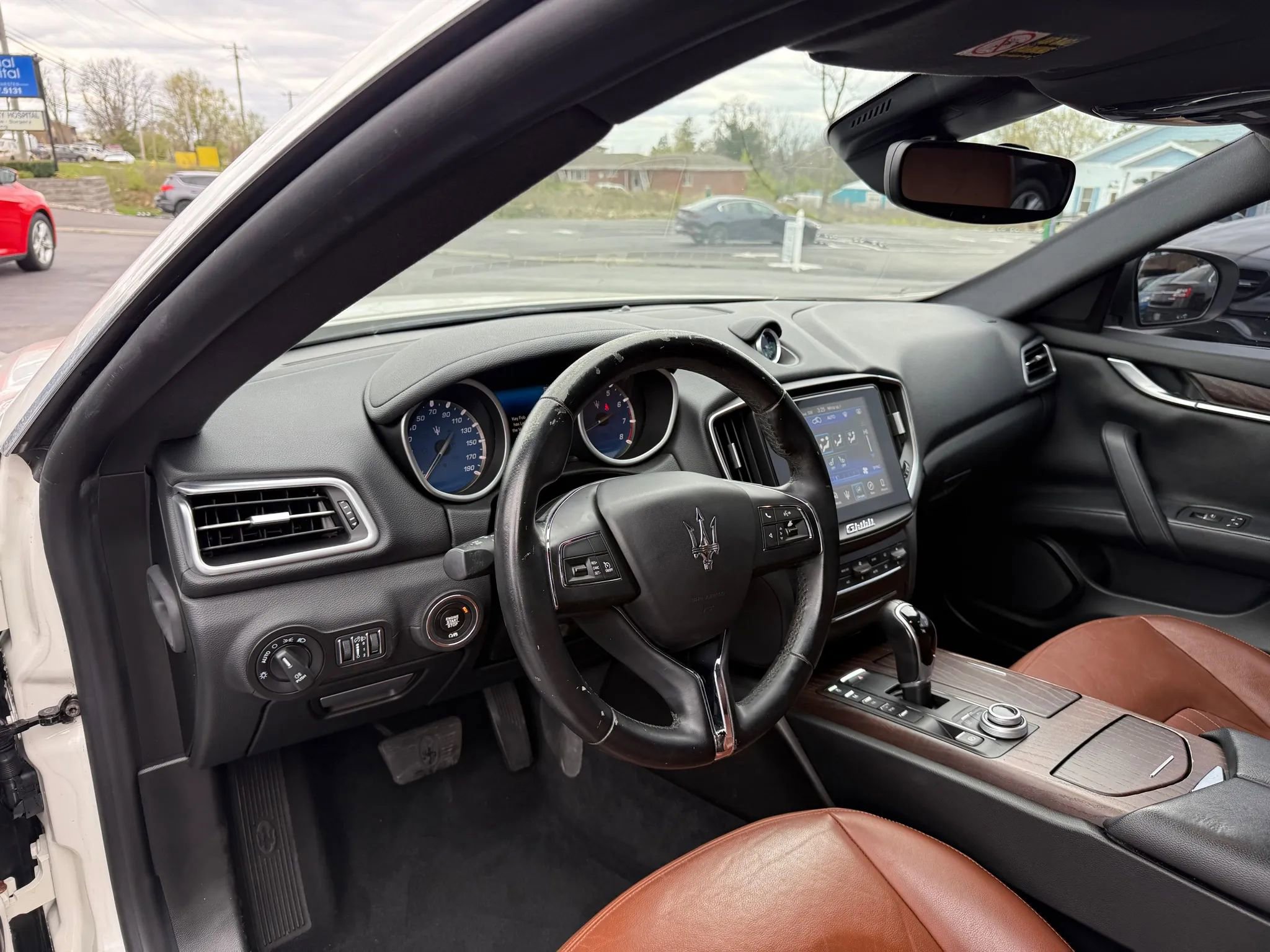 Used 2017 Maserati Ghibli image 10