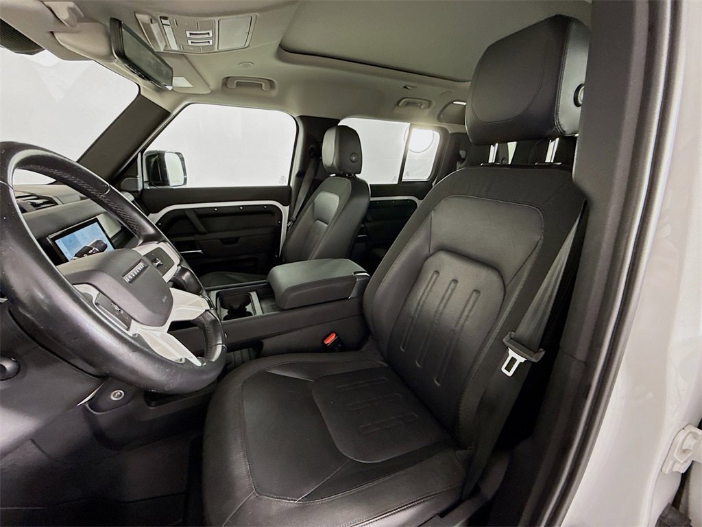 Certified 2020 Land Rover Defender 110 S image 5