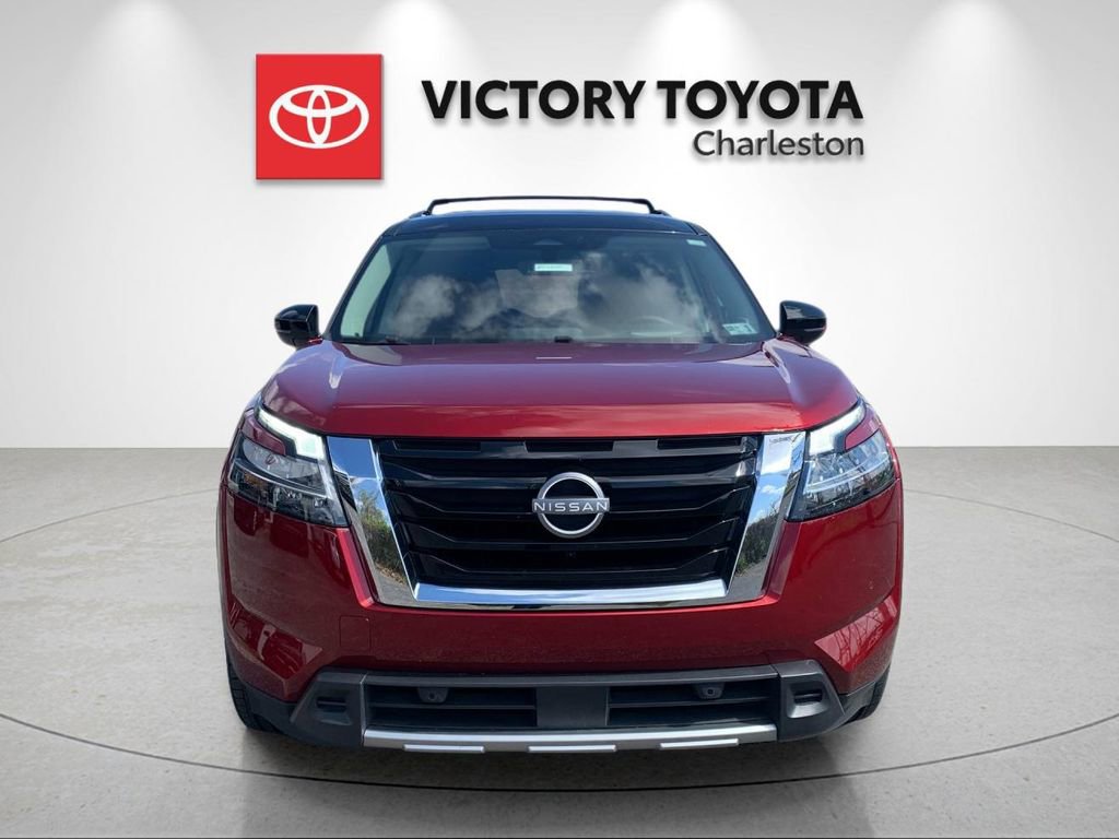 Used 2024 Nissan Pathfinder Platinum w/ Cargo Package image 8