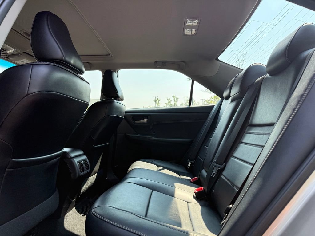 Used 2016 Toyota Camry XLE w/ Moonroof Package FWD image 16