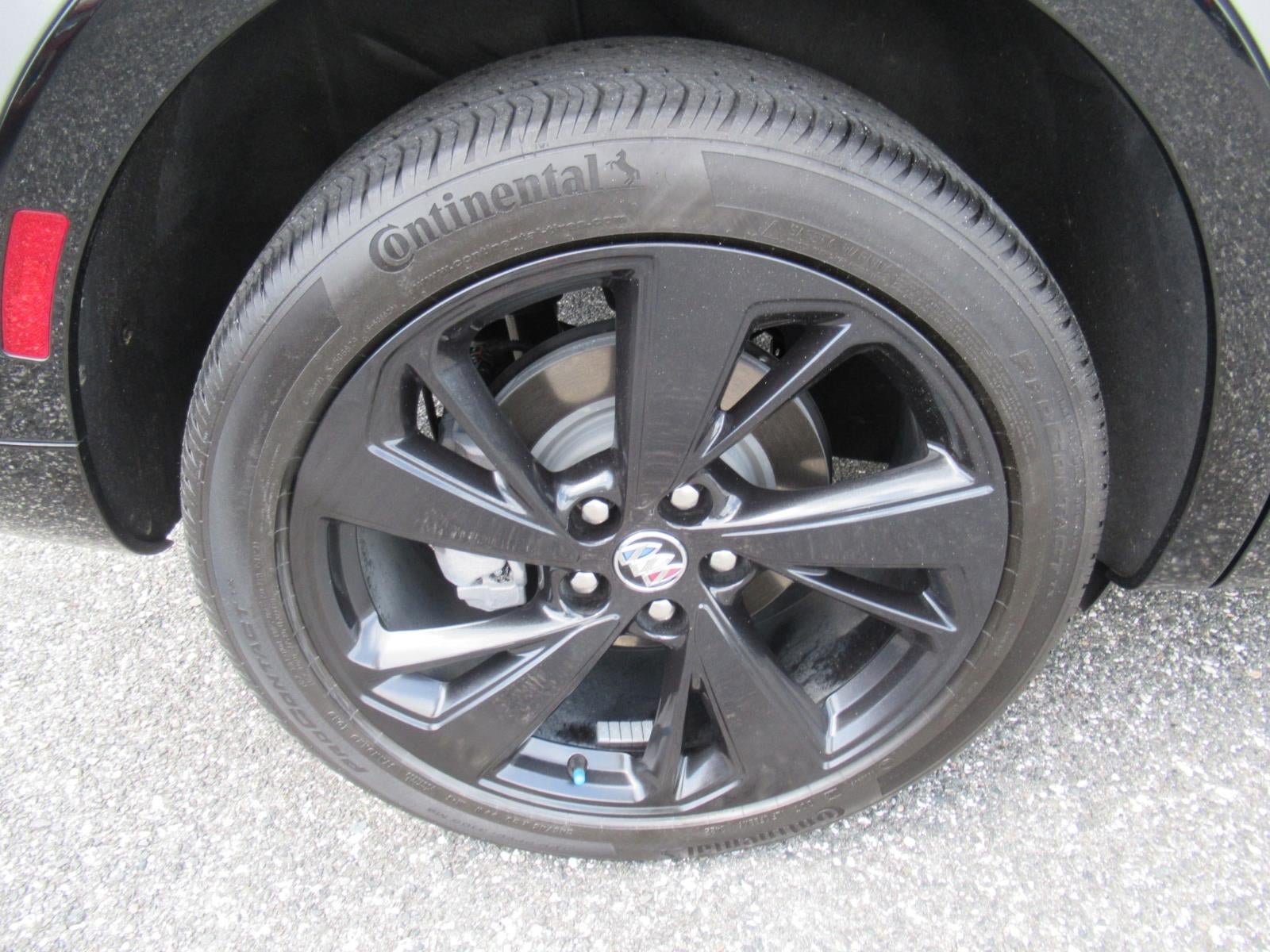 Used 2023 Buick Envision Essence w/ Sport Touring Package FWD image 8