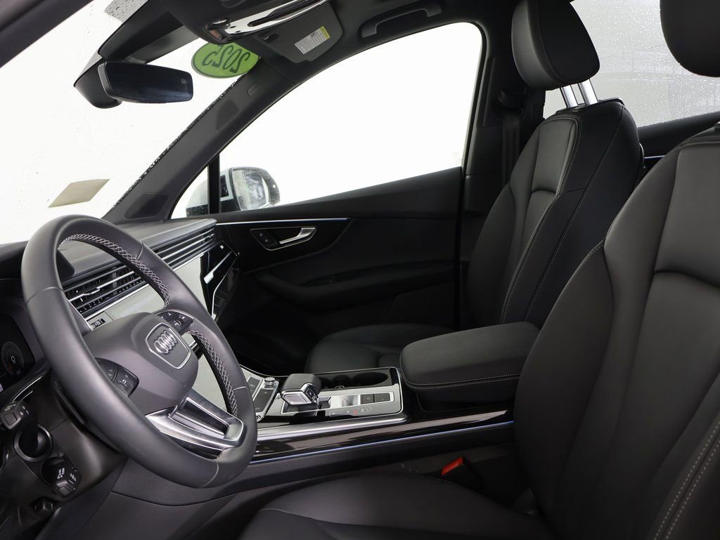Used 2025 Audi Q7 2.0T Premium w/ Convenience Plus Package image 20