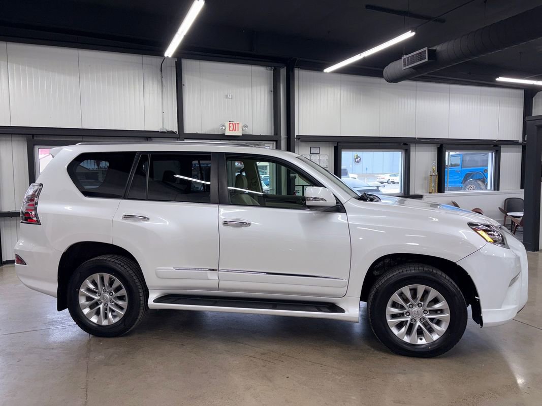 Used 2018 Lexus GX 460 image 14