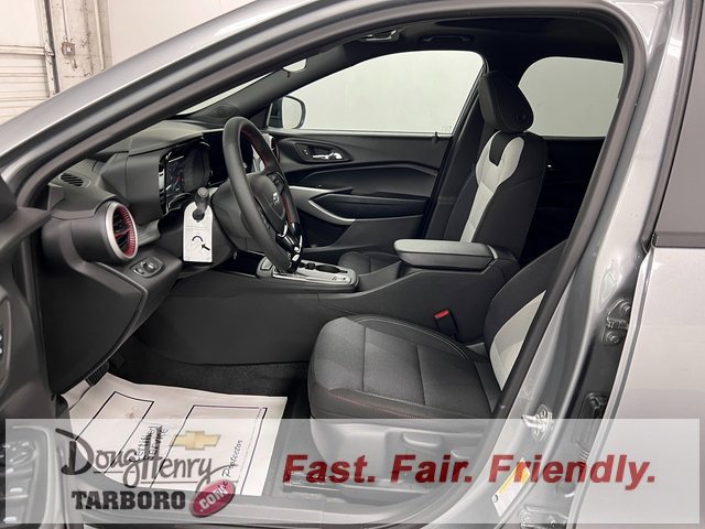 New 2026 Chevrolet Trax RS w/ Sunroof Package image 29