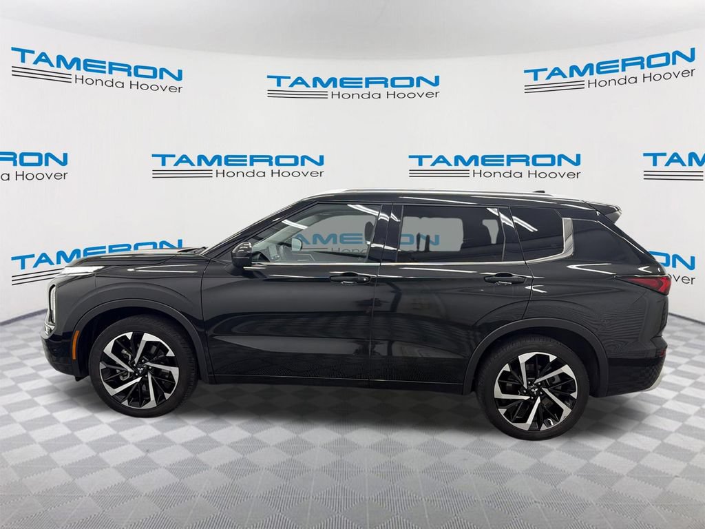 Used 2024 Mitsubishi Outlander SEL FWD image 2
