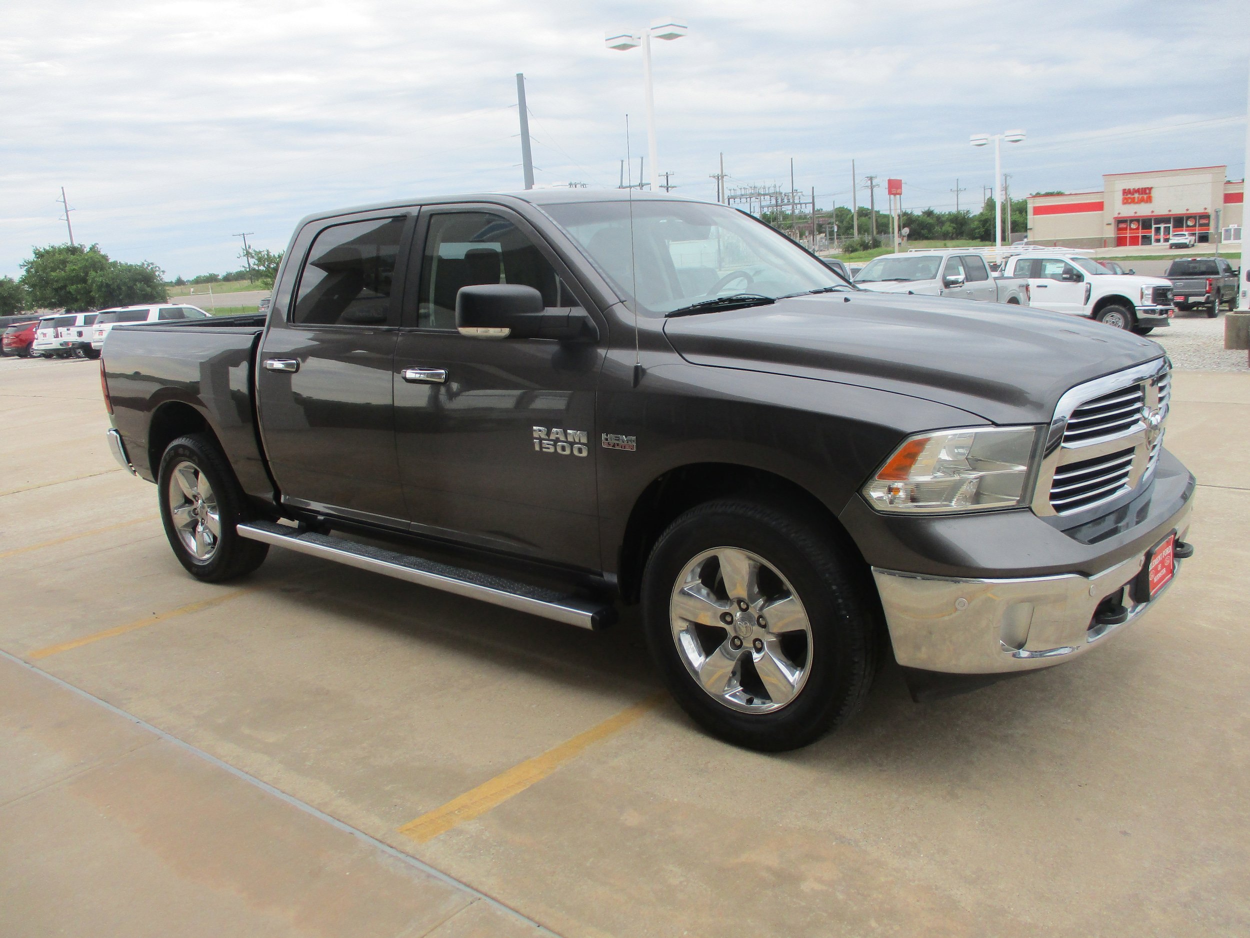 Used 2015 RAM 1500 Lone Star AWD/4WD image 11