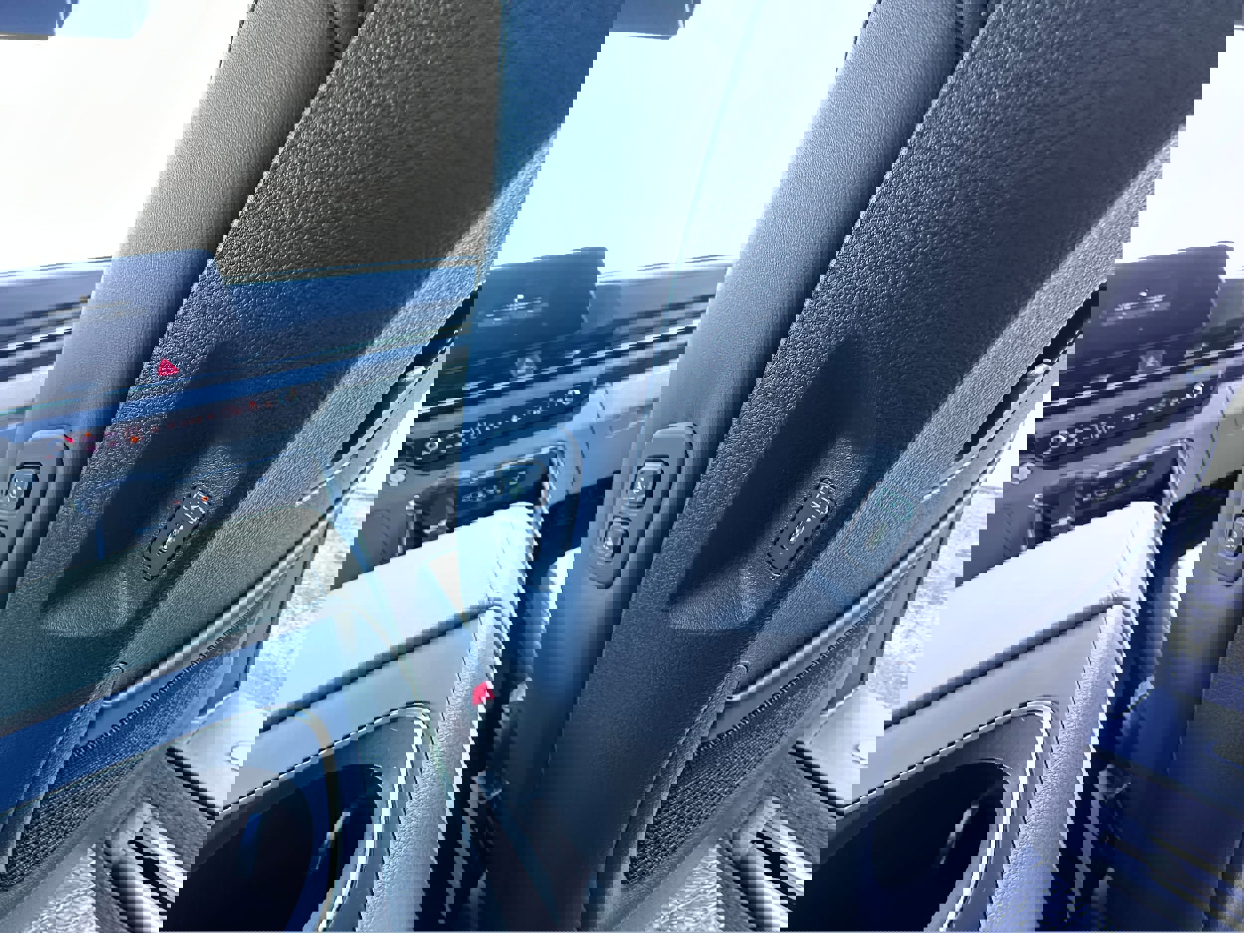 New 2026 Kia Carnival EX image 22