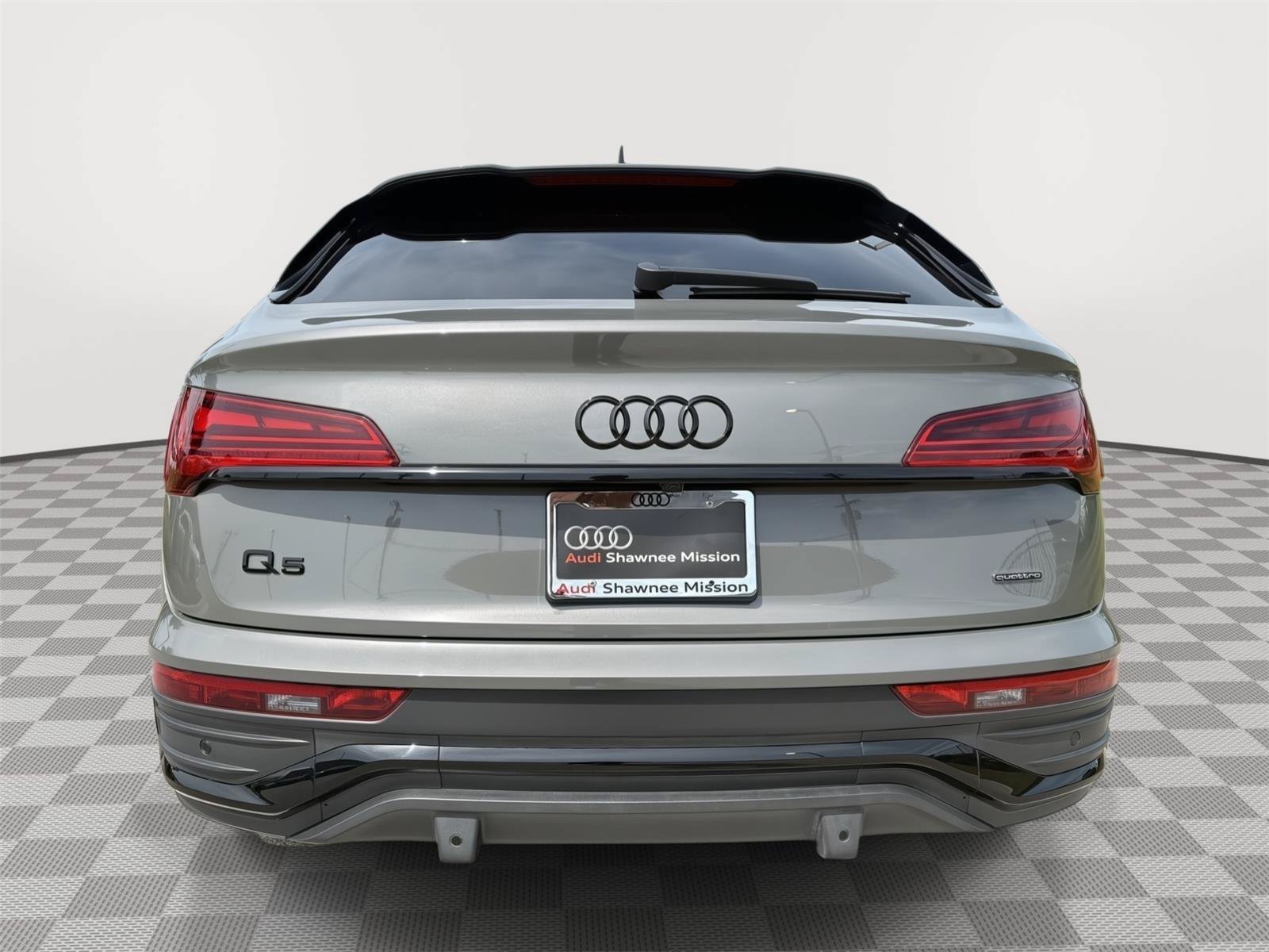 Certified 2023 Audi Q5 2.0T Premium Plus w/ Premium Plus Package AWD/4WD image 4