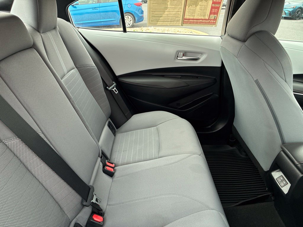 Used 2025 Toyota Corolla SE FWD image 21