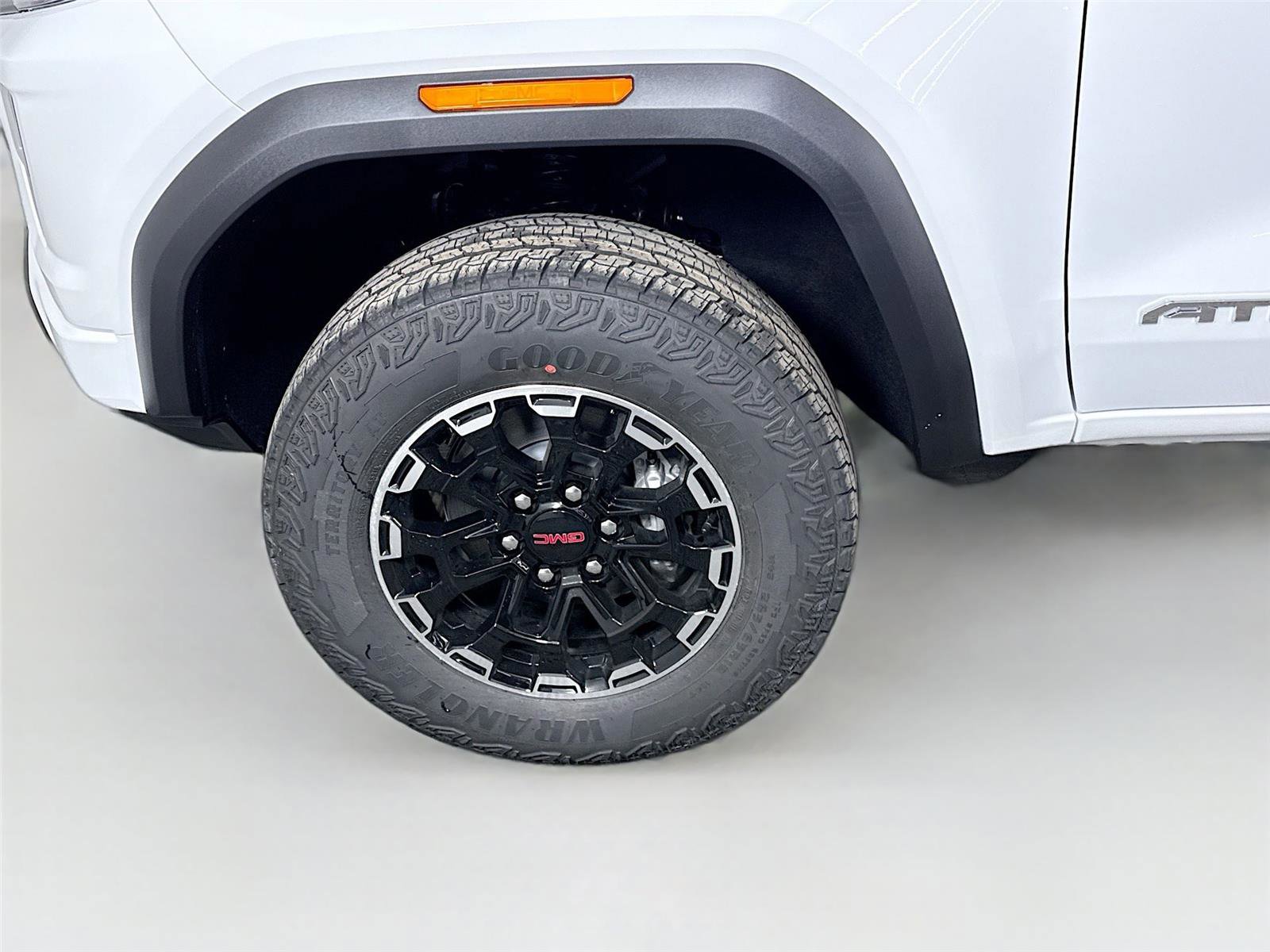 New 2026 GMC Canyon AT4 w/ Technology Plus Package image 25
