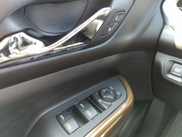 Used 2020 GMC Acadia SLE w/ Driver Convenience Package AWD/4WD image 37