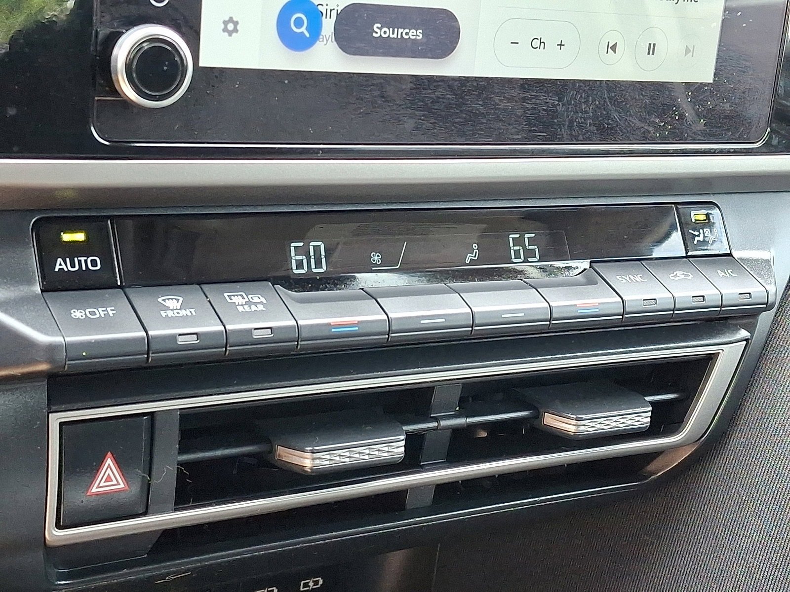 Certified 2025 Toyota Camry LE FWD image 15