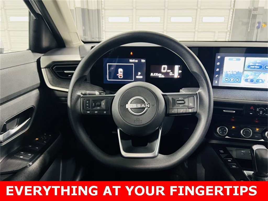 New 2025 Nissan Kicks SV image 5