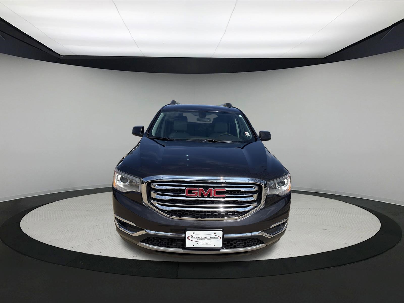 Used 2018 GMC Acadia SLT image 2