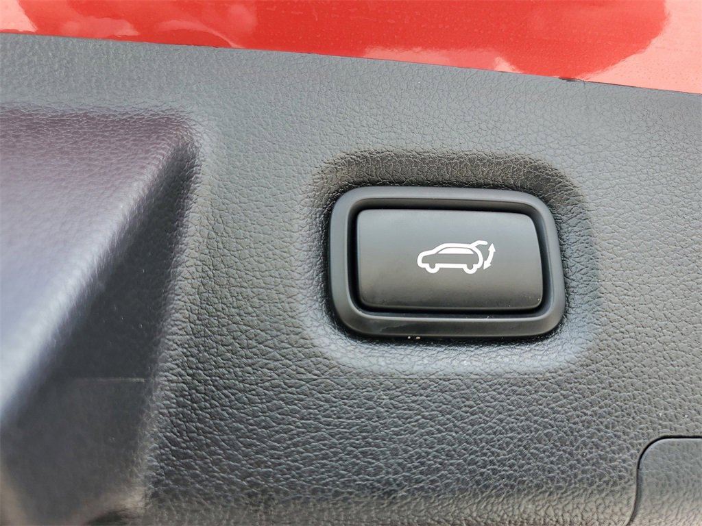 Used 2023 Hyundai Santa Fe Limited image 10