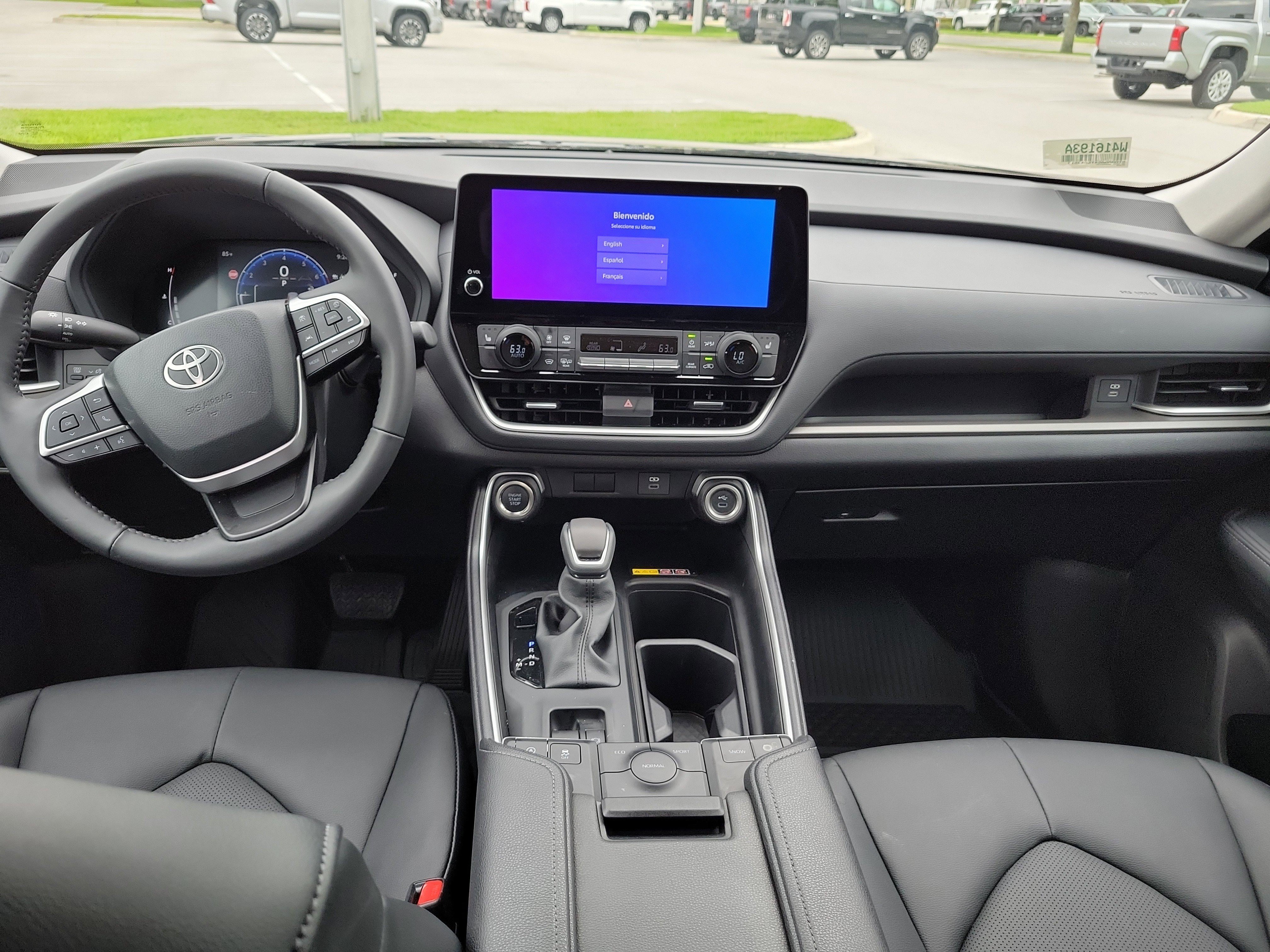 Used 2026 Toyota Grand Highlander FWD image 19