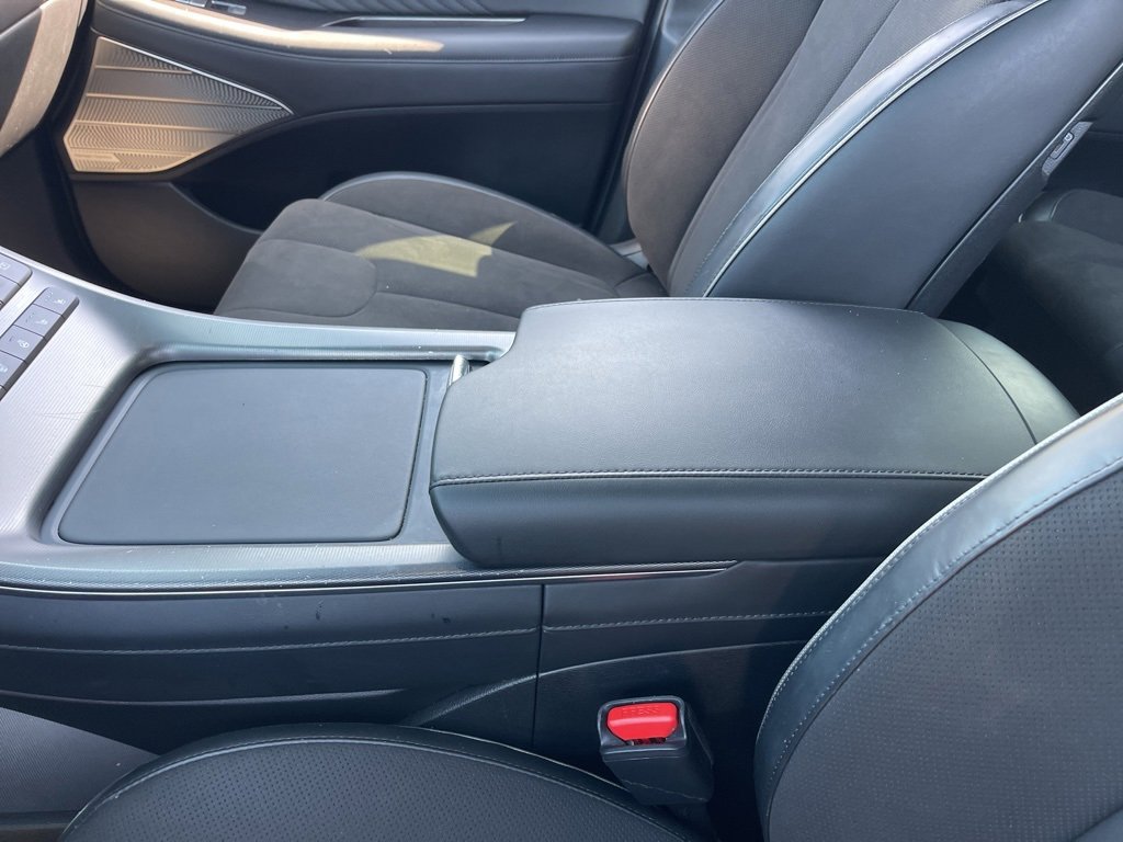 Used 2024 Hyundai Palisade Calligraphy image 12