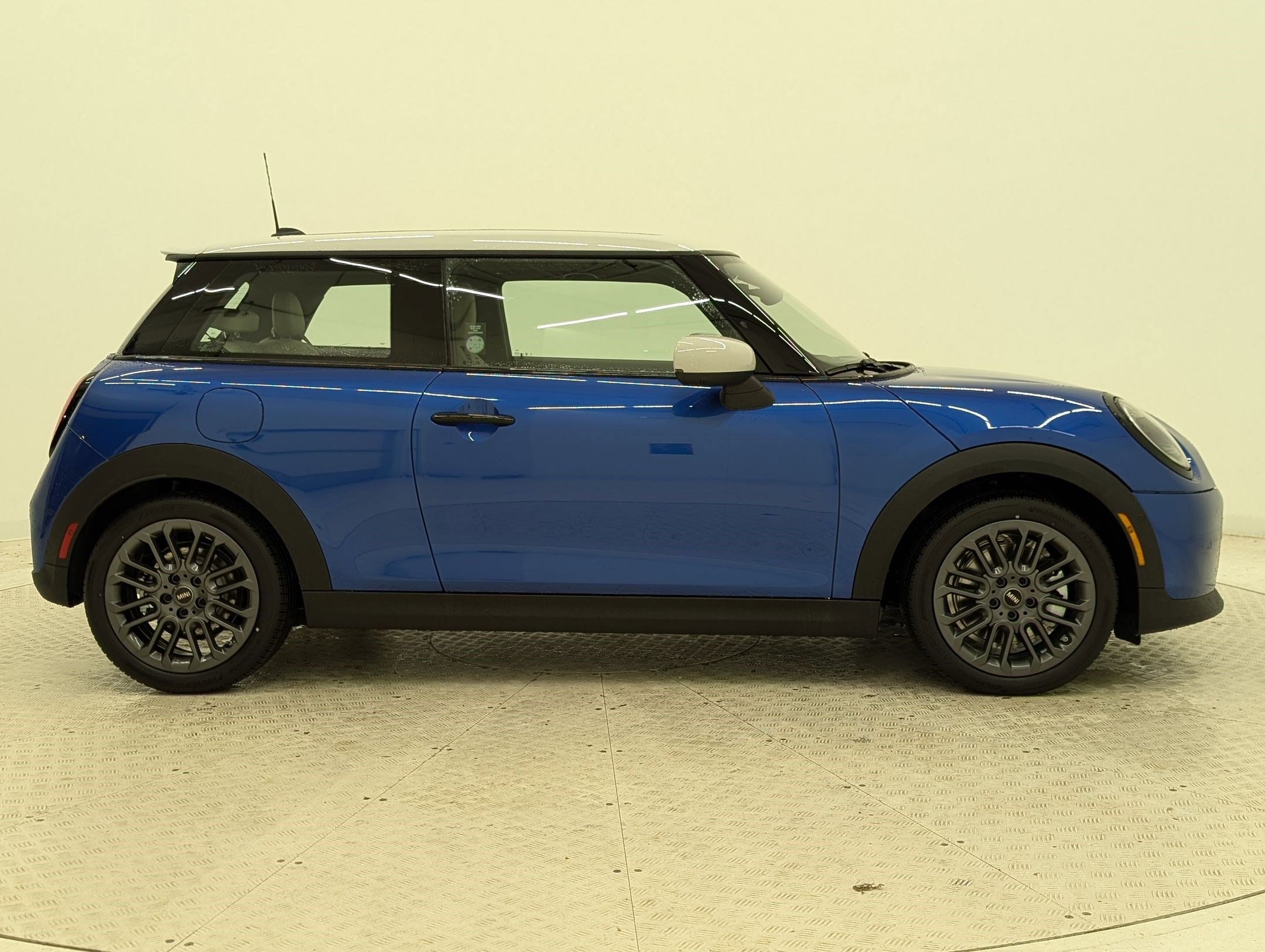 New 2026 MINI Cooper S image 8