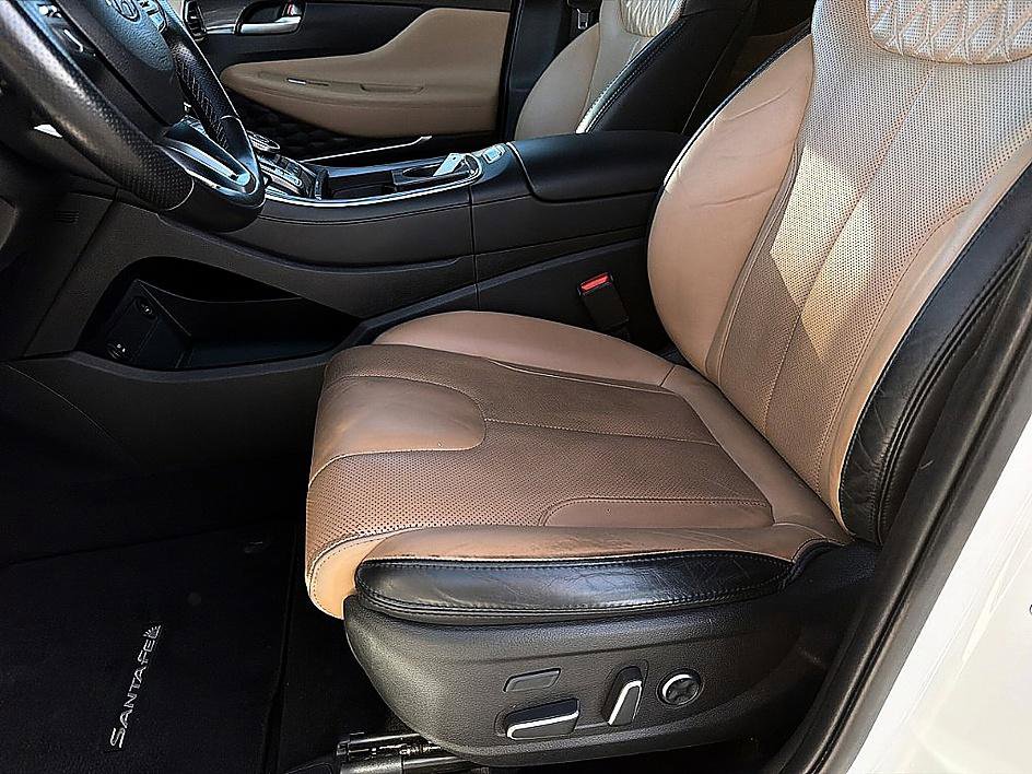 Certified 2023 Hyundai Santa Fe Calligraphy image 11