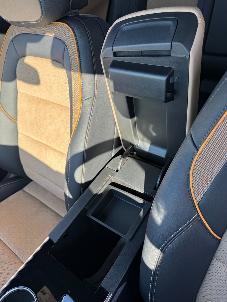 New 2026 Chevrolet Equinox ACTIV w/ Convenience Package III image 25