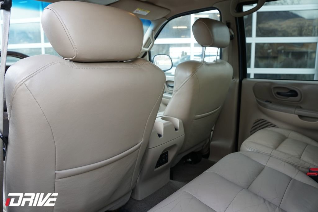 Used 2001 Ford F150 Lariat image 29