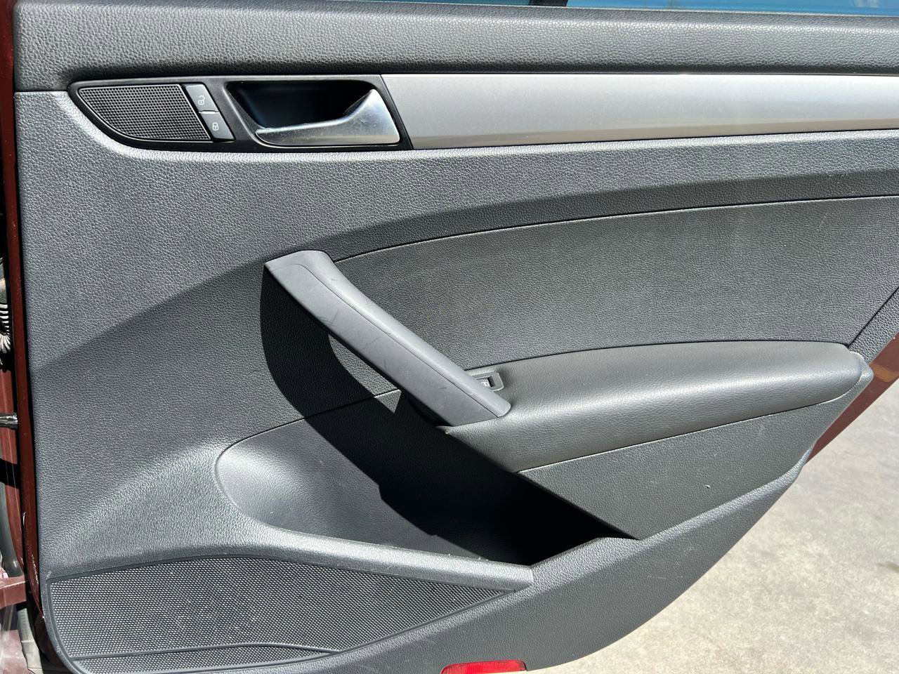 Used 2014 Volkswagen Passat 1.8T S image 20