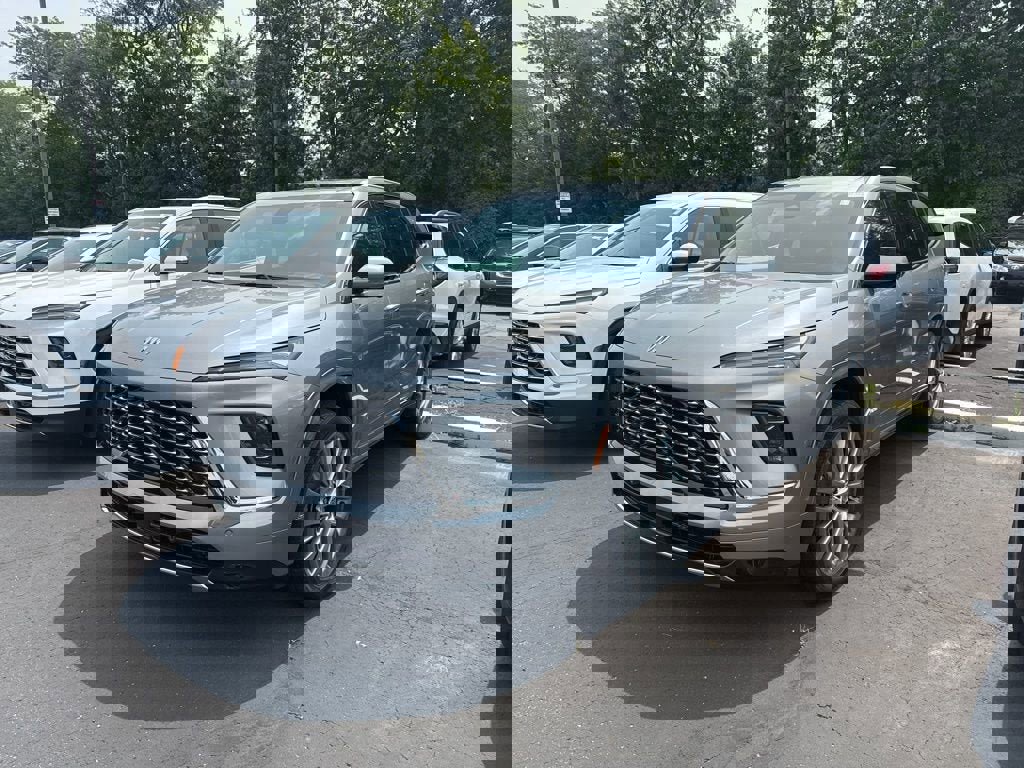 New 2025 Buick Enclave Avenir w/ Super Cruise Package image 2