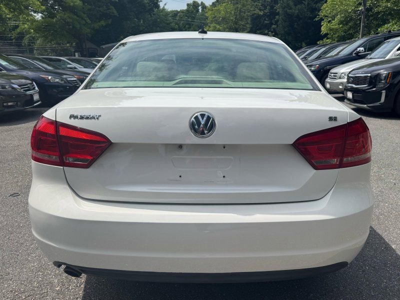 Used 2012 Volkswagen Passat 2.5 SE FWD image 7