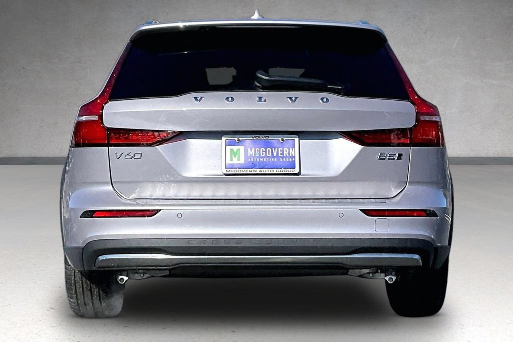 New 2026 Volvo V60 B5 Cross Country Ultra w/ Protection Package Premier AWD/4WD image 4