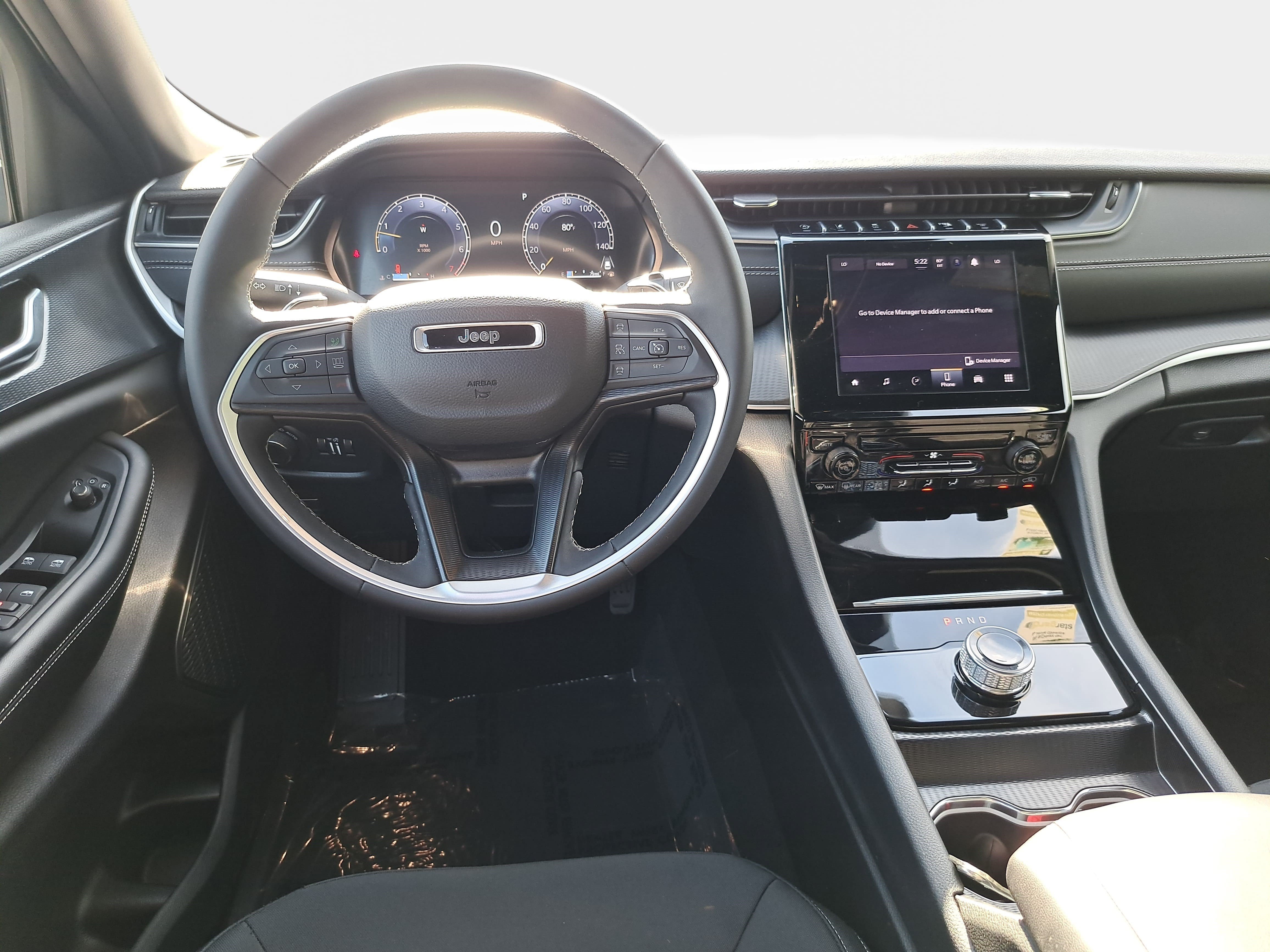 Used 2025 Jeep Grand Cherokee L Laredo w/ Trailer Tow Package AWD/4WD image 17