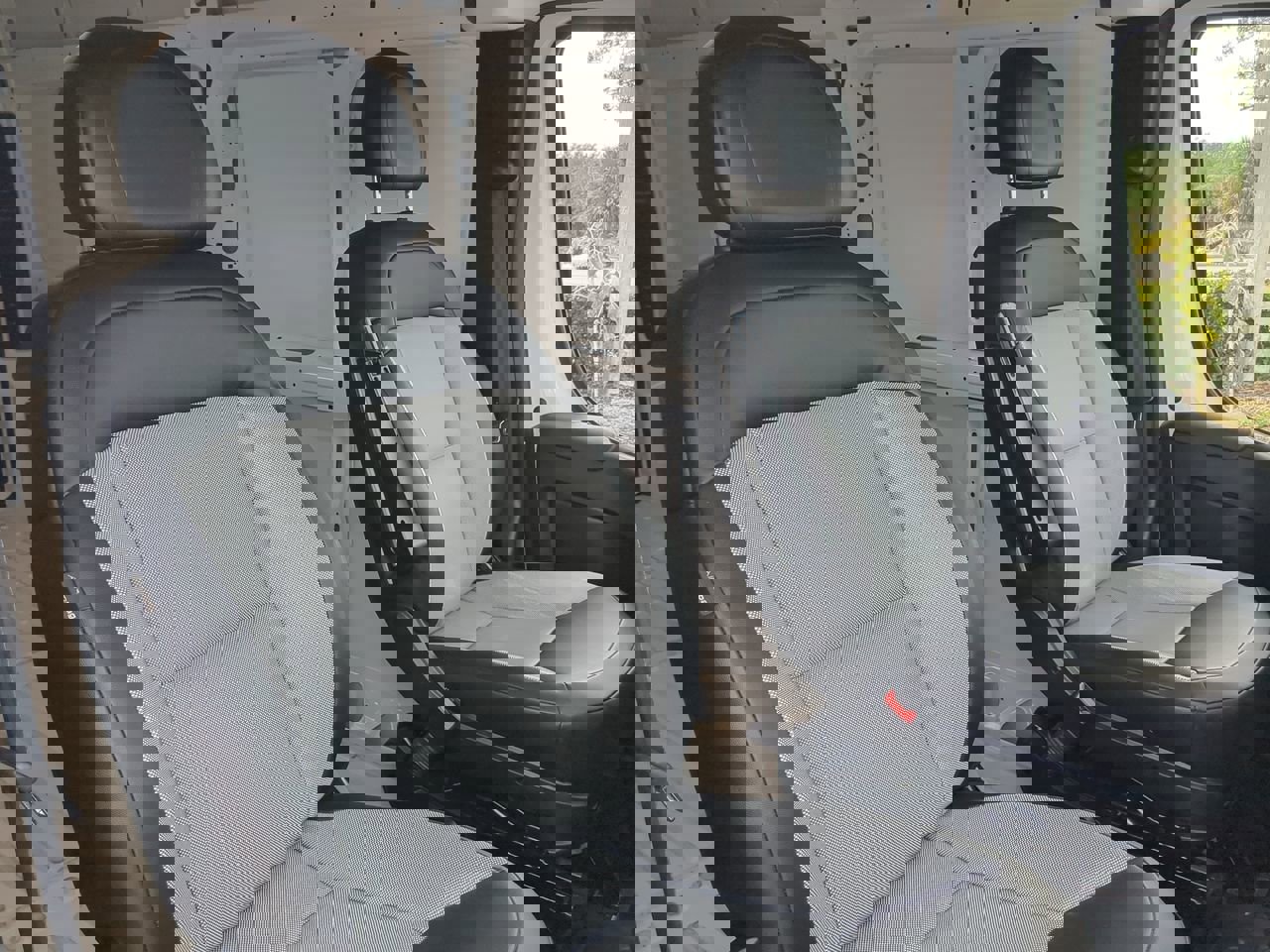 Used 2025 RAM ProMaster 2500 w/ Convenience Group image 16