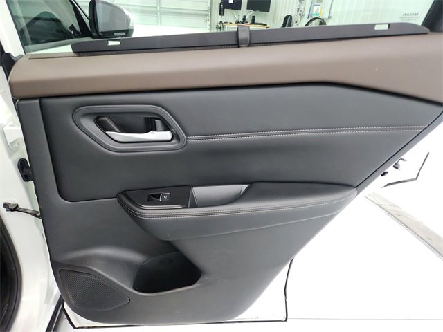 Used 2023 Nissan Rogue SL w/ SL Premium Package image 41