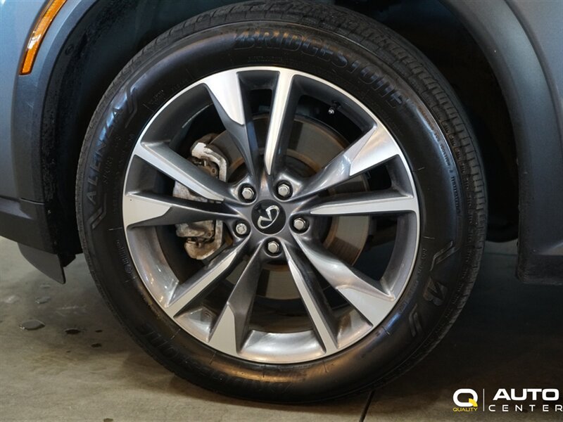 Used 2024 INFINITI QX60 Luxe AWD/4WD image 6