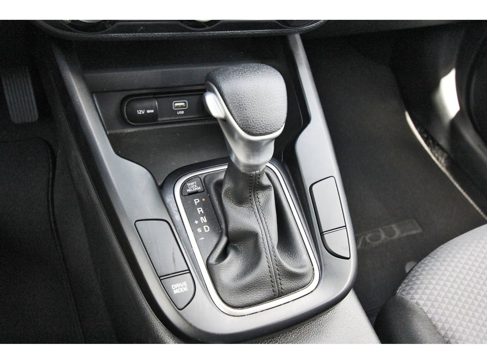 Used 2025 Kia Soul LX image 27