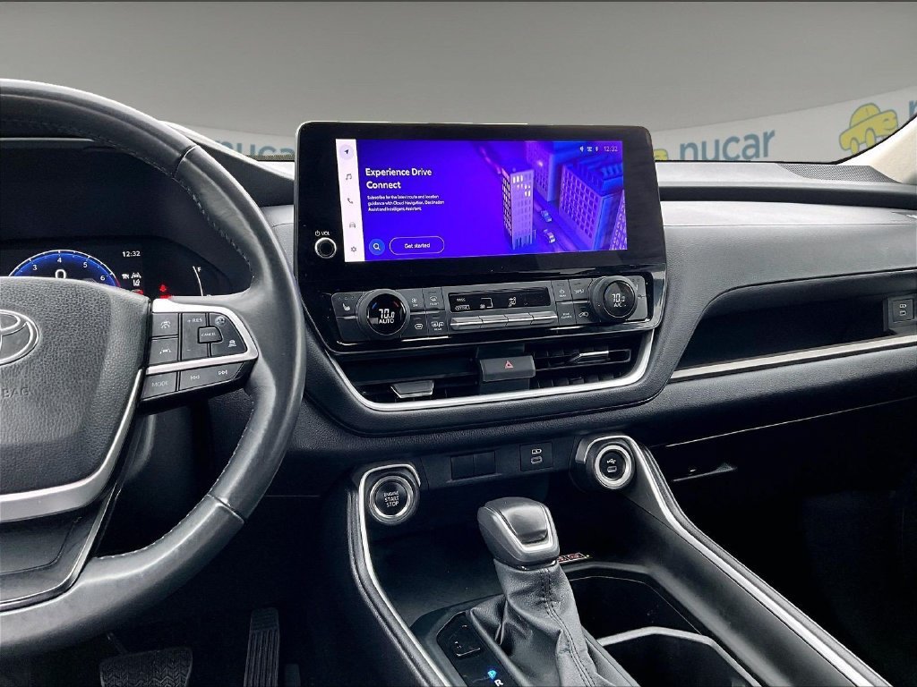 Used 2025 Toyota Grand Highlander AWD image 19