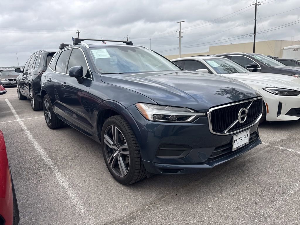 Used 2020 Volvo XC60 T5 Momentum w/ Protection Package Premier FWD image 2