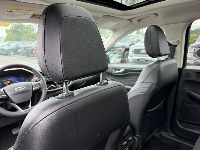 Used 2022 Ford Escape SEL AWD/4WD image 18