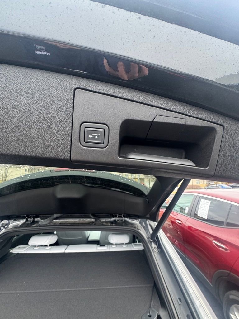 Used 2024 Cadillac XT4 Sport image 20