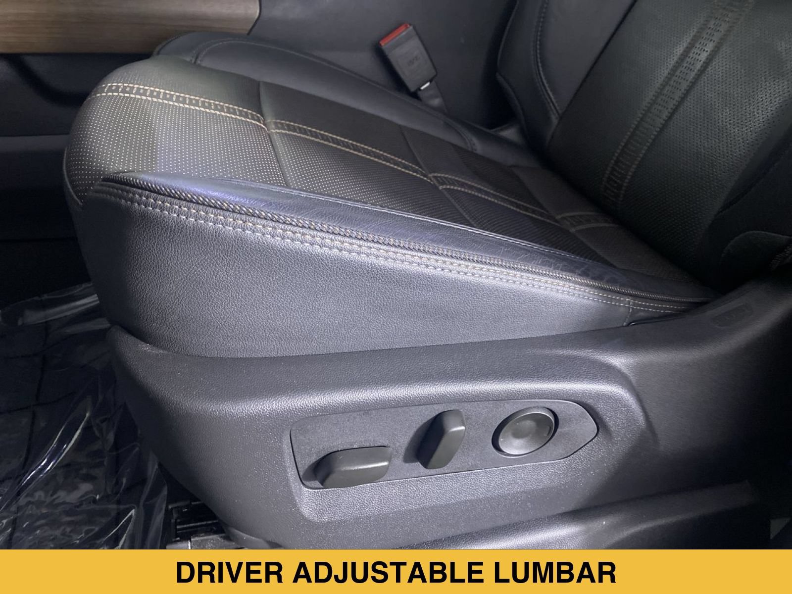 Certified 2025 Chevrolet Silverado 1500 High Country AWD/4WD image 9