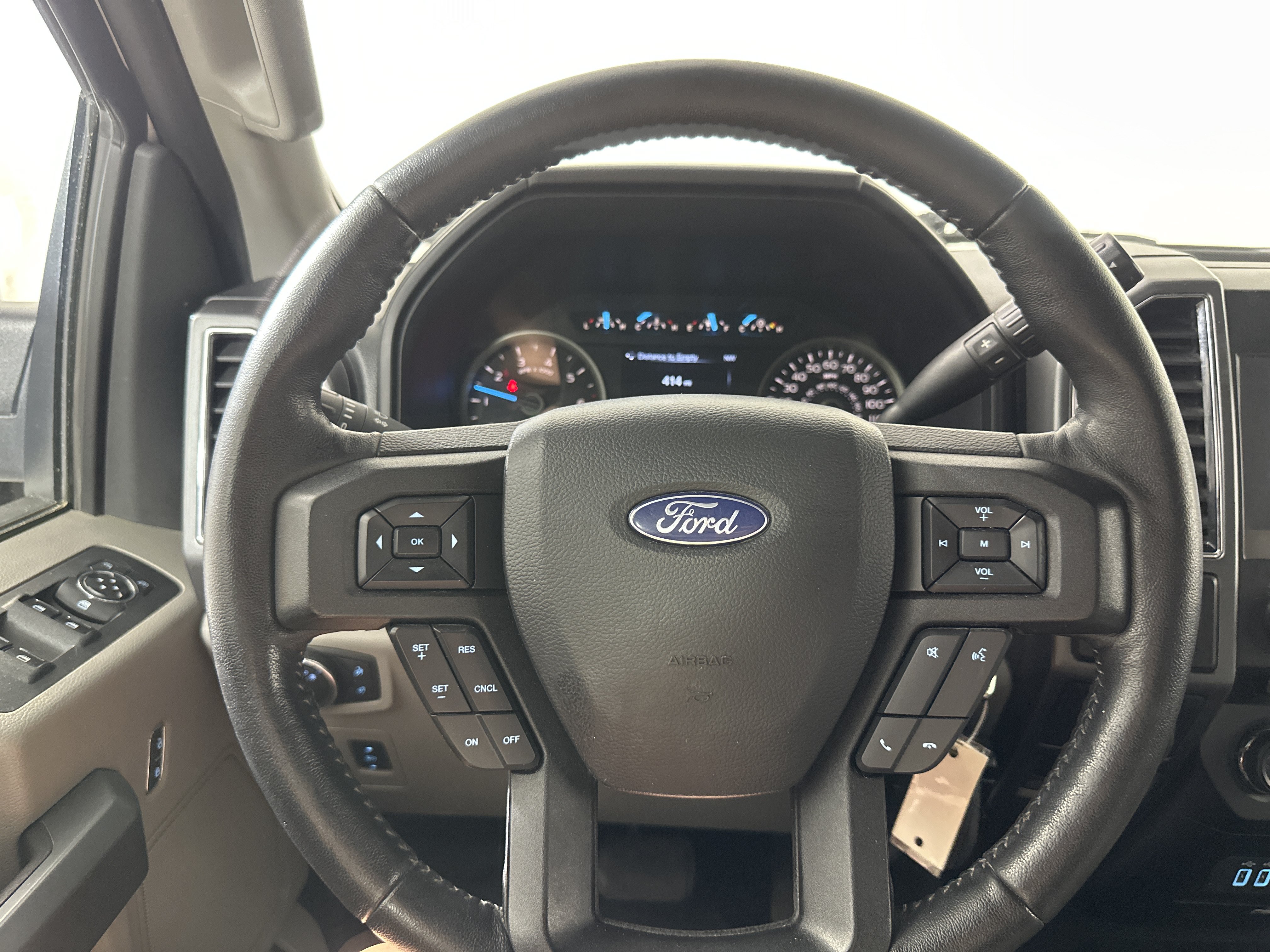 Used 2018 Ford F150 XLT w/ Equipment Group 302A Luxury AWD/4WD image 12