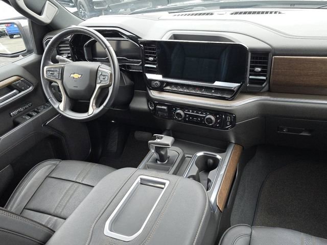 Used 2022 Chevrolet Silverado 1500 High Country image 25