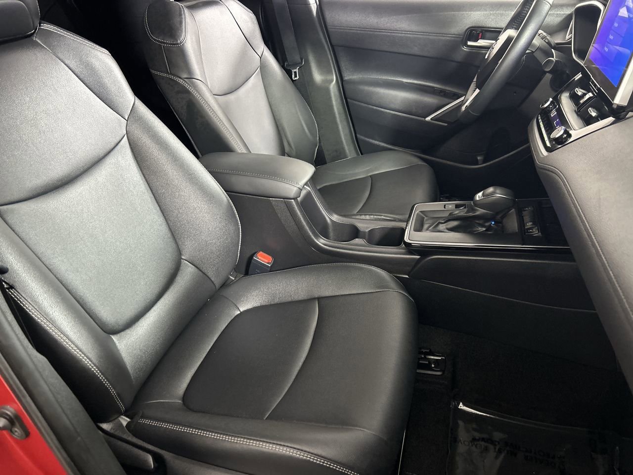 Used 2026 Toyota Corolla Cross XLE w/ Convenience Package image 26