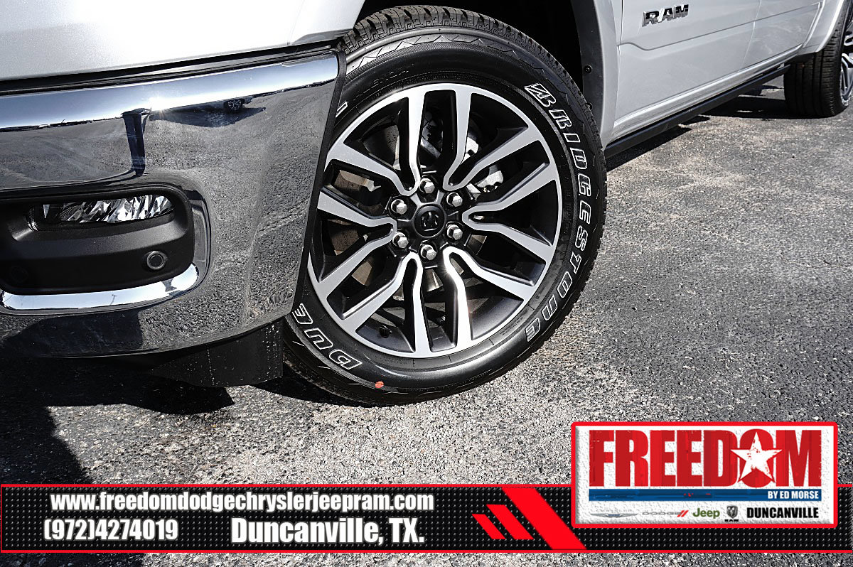 Used 2026 RAM 1500 Limited AWD/4WD image 9