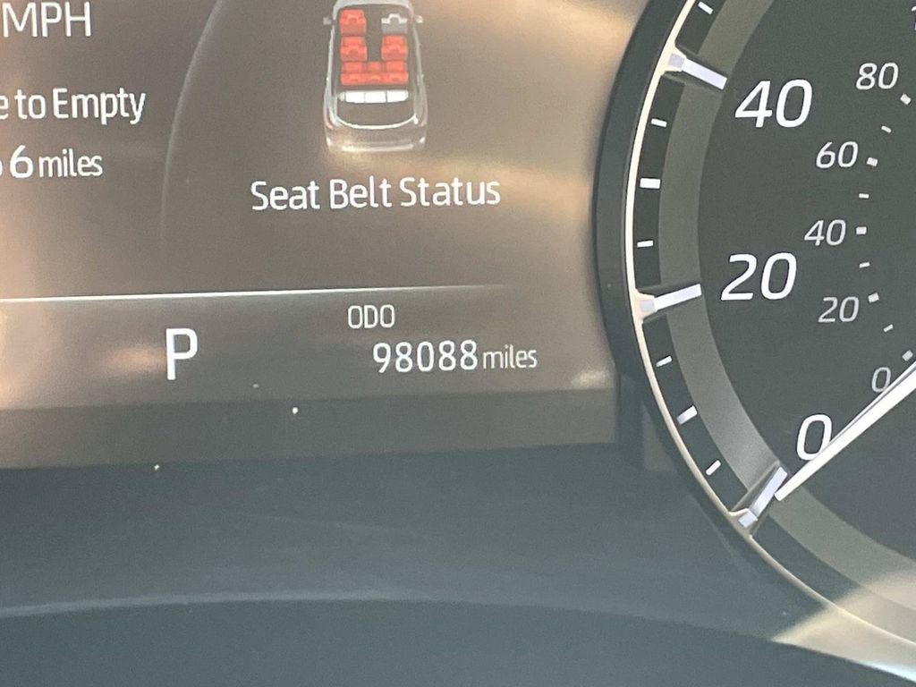 Used 2021 Toyota Highlander XLE FWD image 29
