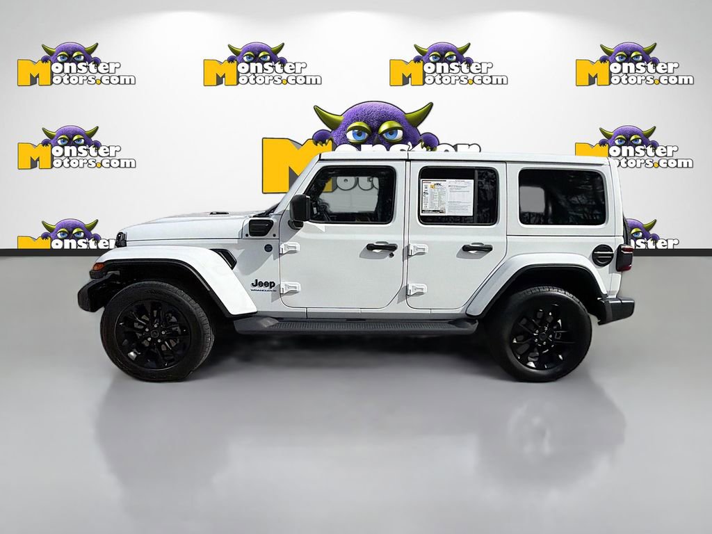 Used 2025 Jeep Wrangler Unlimited Sahara image 8