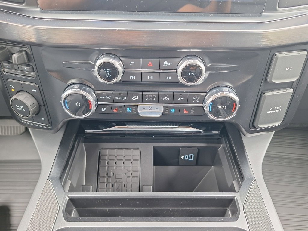 New 2026 Ford F350 Lariat w/ Lariat Premium Package image 13