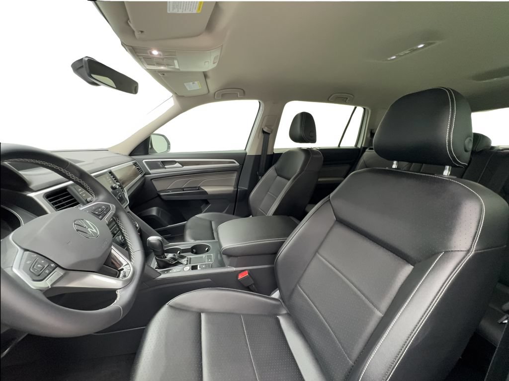 Used 2021 Volkswagen Atlas SE w/ Towing Package FWD image 19