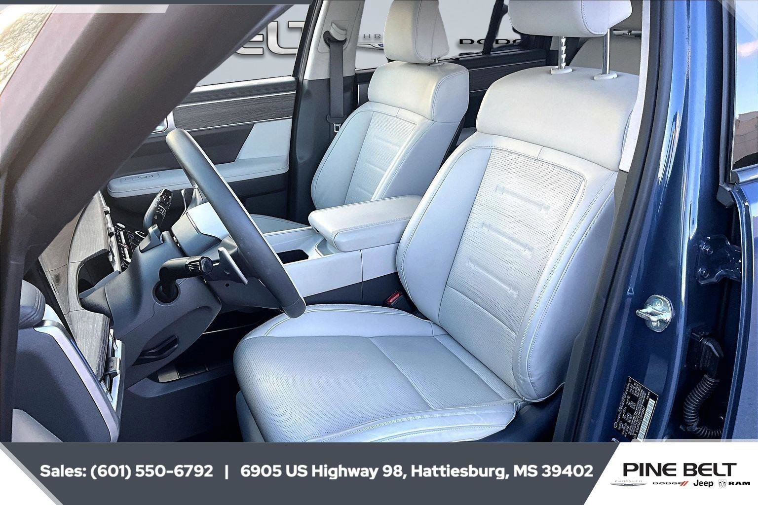 Used 2025 Hyundai Santa Fe Calligraphy image 18